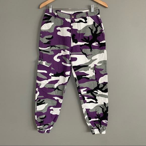 Purple Camo Cargo Utility Elastic Hem Hunting Pants Womens Size Medium - Picture 1 of 11